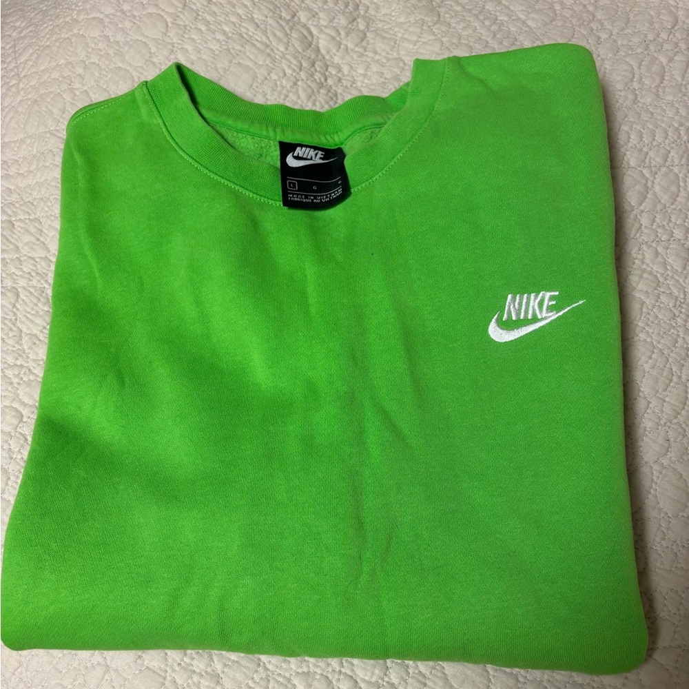 Nike sweatshirt